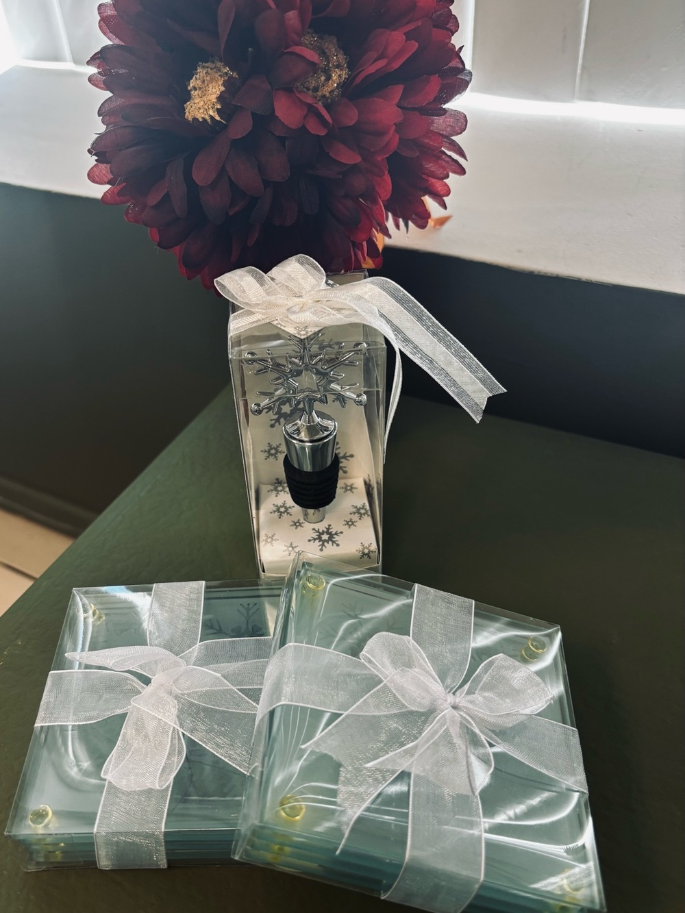 Silver Stainless Snowflake Wine Stopper with Etched Coasters